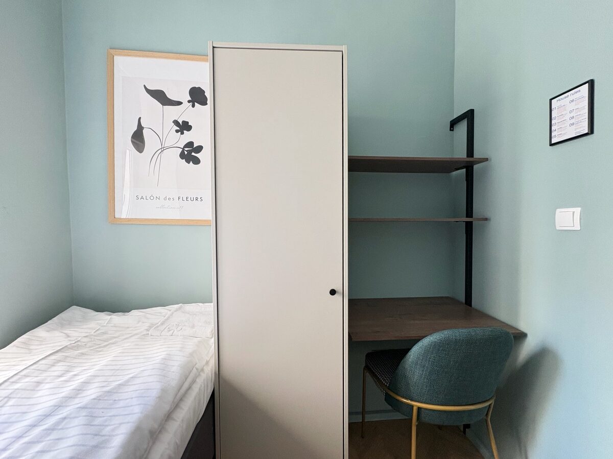 Room with desk and closet