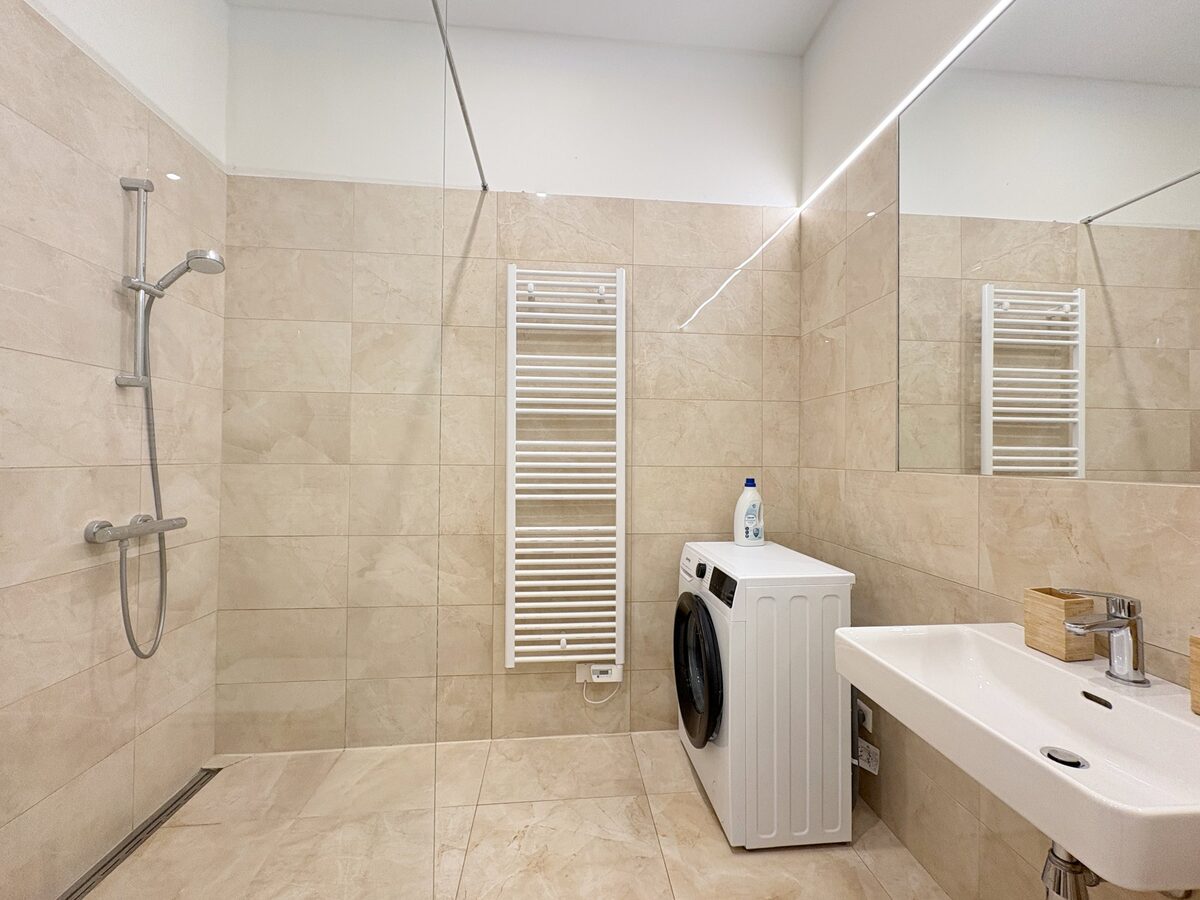 Bathroom with washing machine
